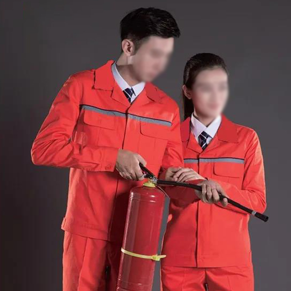 東(dōng)莞冬季工(gōng)作(zuò)服定制(zhì)批發